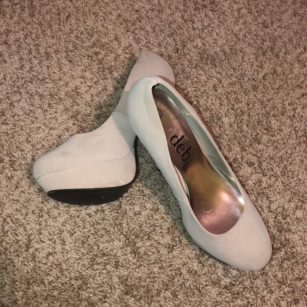 TAN SUEDE HEELS